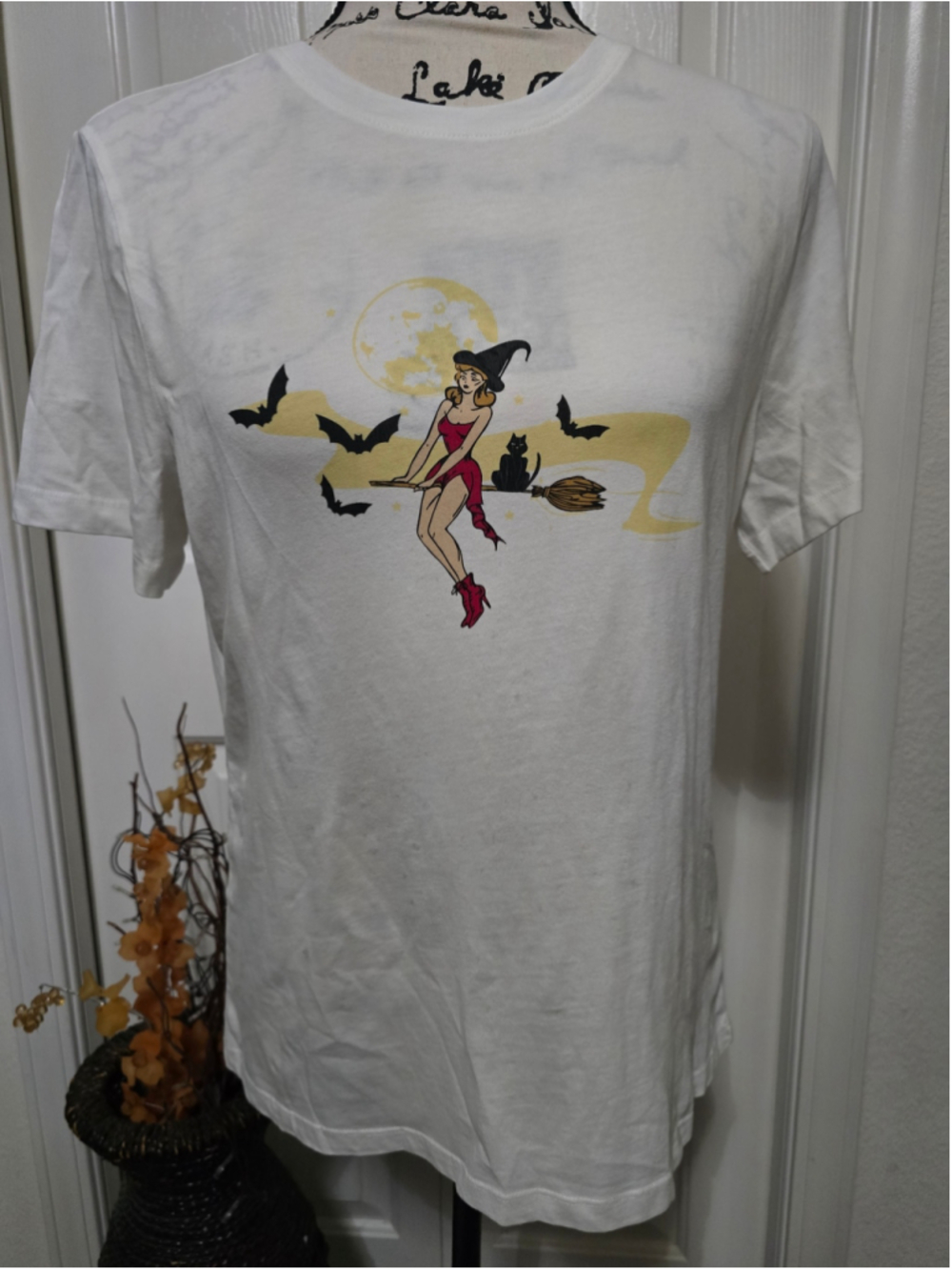 Collectif Witch T-Shirt Size L NWT